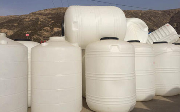 金塔圆形塑料大桶