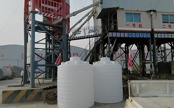 金塔立式运输桶交付案例｜全新PE材质 · 多行业适配 · 批量稳定供应