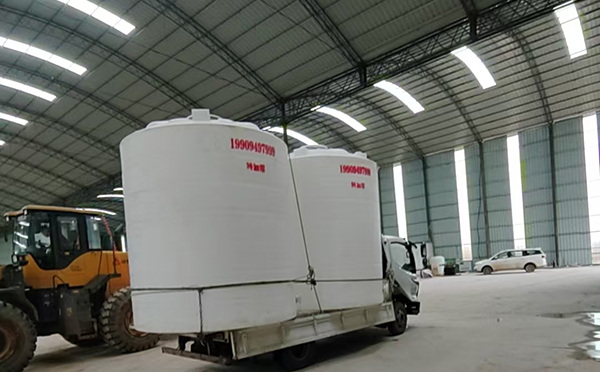 特加厚金塔塑料大桶装车运输交付实录